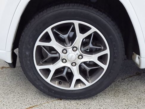 Certified 2020 Jeep Grand Cherokee Overland AWD/4WD image 8