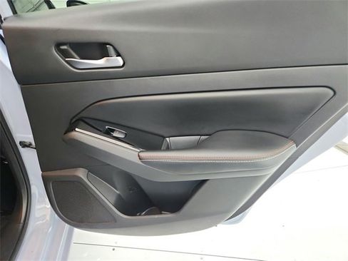 Used 2024 Nissan Altima 2.0 SR image 40