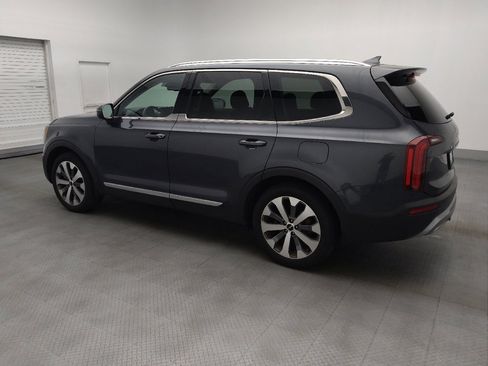 Used 2022 Kia Telluride EX w/ EX Premium Package FWD image 3