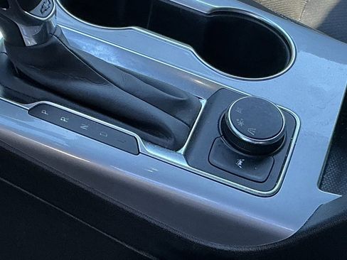 Used 2024 Chevrolet Blazer LT image 9