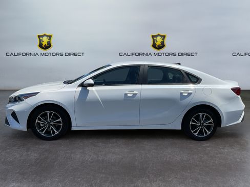 Used 2023 Kia Forte LXS w/ LXS Technology Package FWD image 8