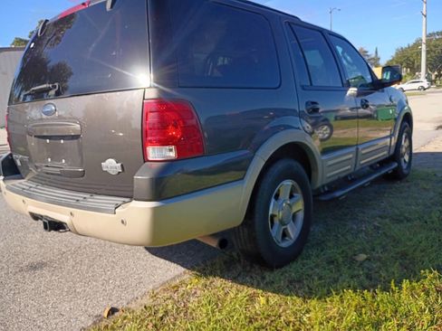 Used 2005 Ford Expedition King Ranch image 2