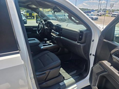 Used 2022 Chevrolet Silverado 1500 LT w/ Protection Package AWD/4WD image 44