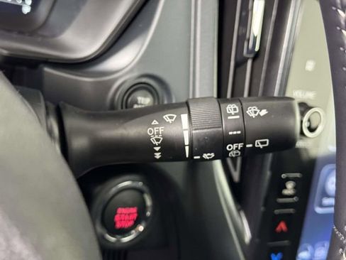 Used 2025 Subaru Forester Premium image 24