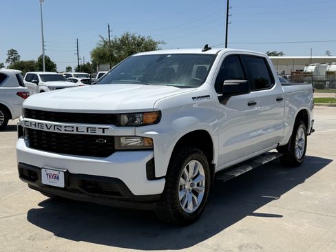 Used 2022 Chevrolet Silverado 1500 Custom RWD image 9