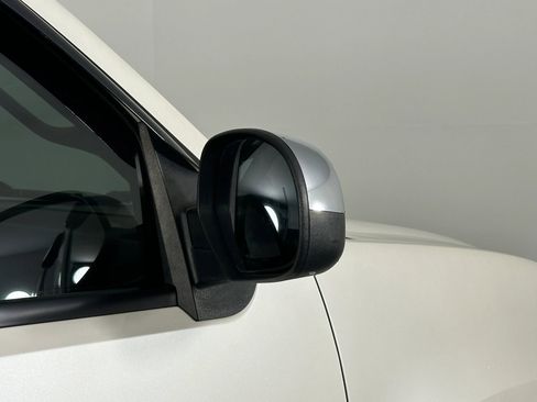 Used 2010 Chevrolet Tahoe LTZ image 16