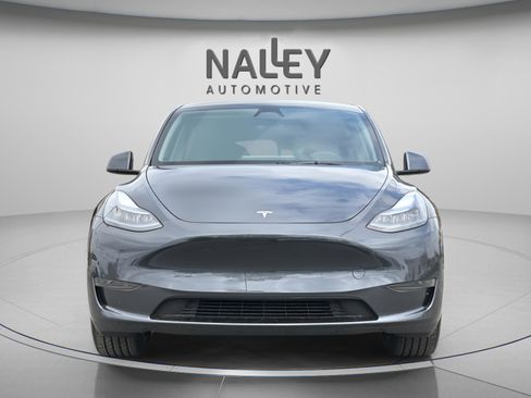 Used 2025 Tesla Model Y Long Range image 8