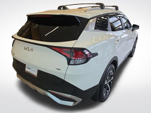 Certified 2025 Kia Sportage EX AWD/4WD image 6