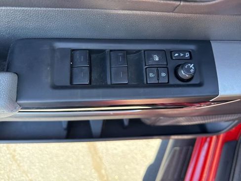 Used 2024 Toyota Tundra Limited image 12