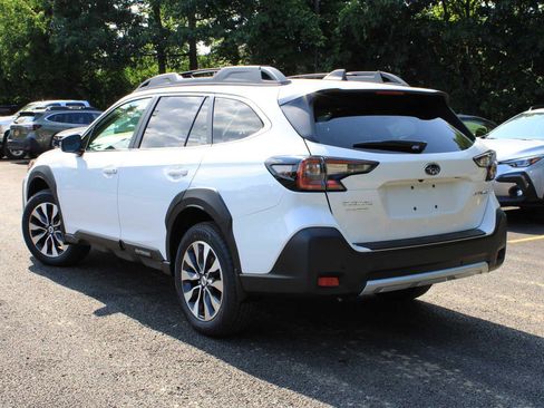 New 2025 Subaru Outback Limited image 7