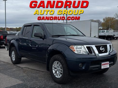 Used 2019 Nissan Frontier SV image 1