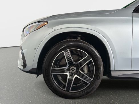 Used 2025 Mercedes-Benz GLC 300 4MATIC w/ AMG Line image 20