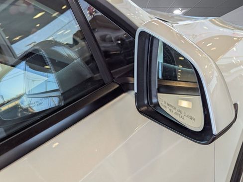 Used 2021 Tesla Model Y Long Range image 21