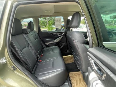 Used 2023 Subaru Forester Limited AWD/4WD image 32