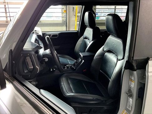 Used 2022 Ford Bronco Outer Banks w/ Sasquatch Package image 23