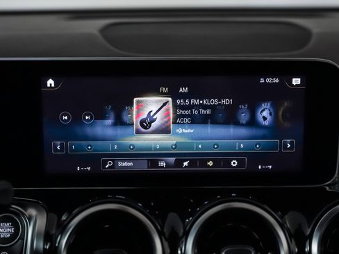 Certified 2021 Mercedes-Benz GLB 250 image 21