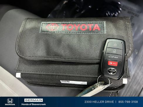 Used 2024 Toyota Tacoma TRD Off-Road AWD/4WD image 30