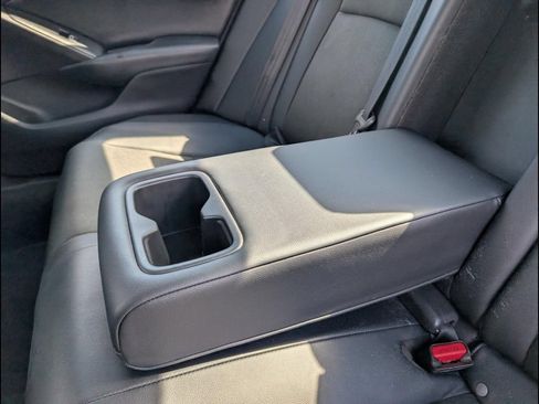 Used 2022 Honda Accord Sport image 21