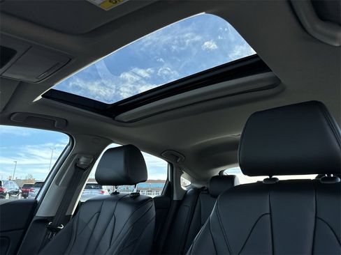 Used 2025 Acura Integra image 21