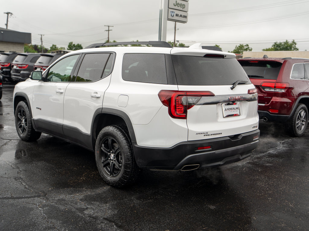 Used 2023 GMC Acadia AT4 w/ Preferred Package AWD/4WD image 7