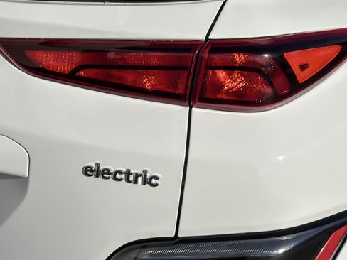 Used 2022 Hyundai Kona SEL w/ Convenience Package image 26