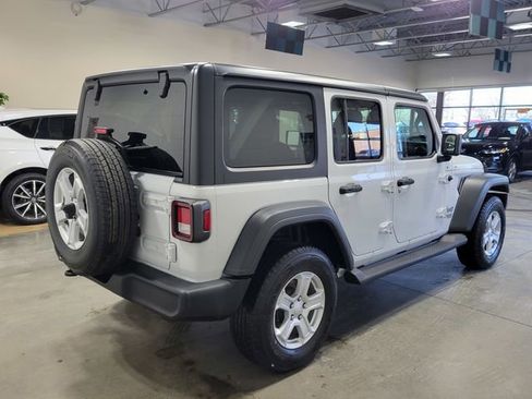 Used 2021 Jeep Wrangler Unlimited Sport image 4