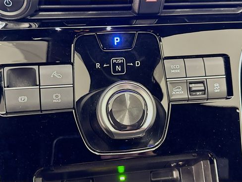 Used 2024 Toyota bZ4X XLE w/ Weather Package image 25