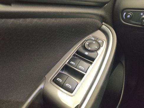 Used 2021 Chevrolet Malibu LT FWD image 27