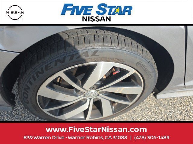 Used 2020 Volkswagen Jetta GLI FWD image 6
