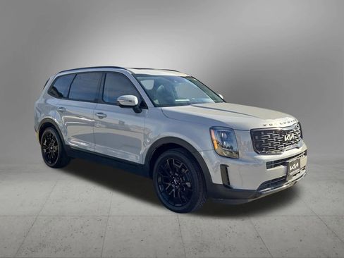 Certified 2022 Kia Telluride EX w/ EX Premium Package image 8