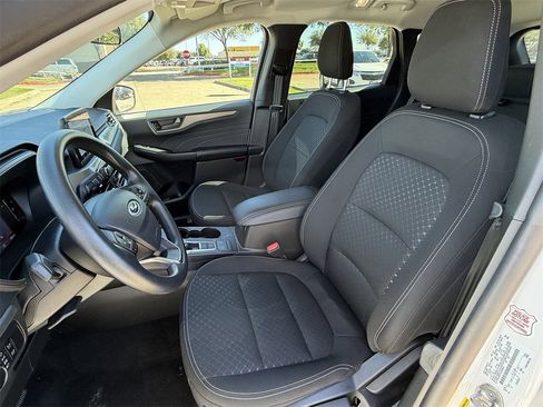 Used 2025 Ford Escape Active image 25