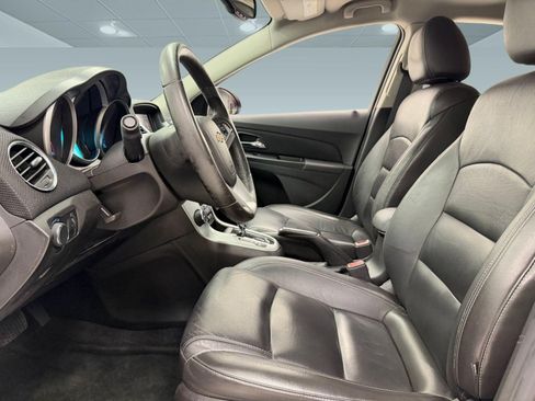 Used 2014 Chevrolet Cruze LT FWD image 4