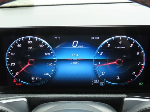 Certified 2022 Mercedes-Benz GLB 250 image 34