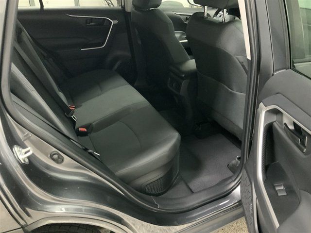 Used 2023 Toyota RAV4 LE AWD/4WD image 18