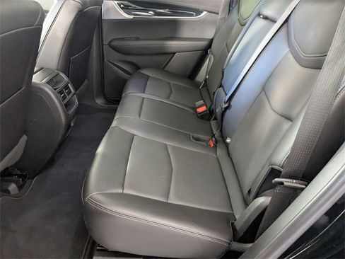 Used 2025 Cadillac XT5 Premium Luxury image 28