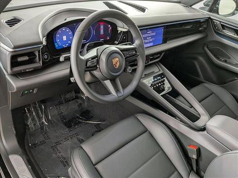 New 2026 Porsche Macan Electric image 4