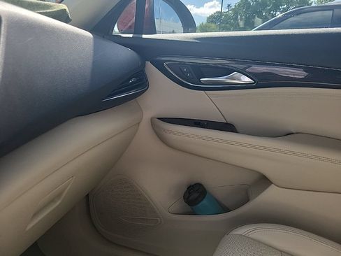 Used 2021 Buick Envision Essence FWD image 36