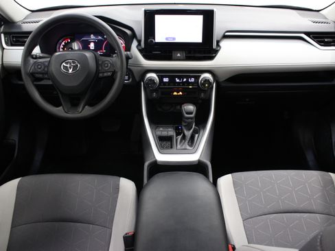 Used 2025 Toyota RAV4 XLE w/ Convenience Package FWD image 30