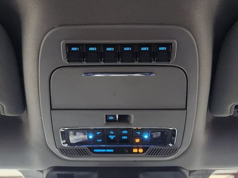 Used 2024 Ford F350 Lariat w/ Lariat Ultimate Package image 46