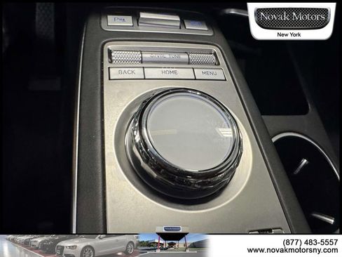Used 2025 Genesis GV70 2.5T AWD/4WD image 23