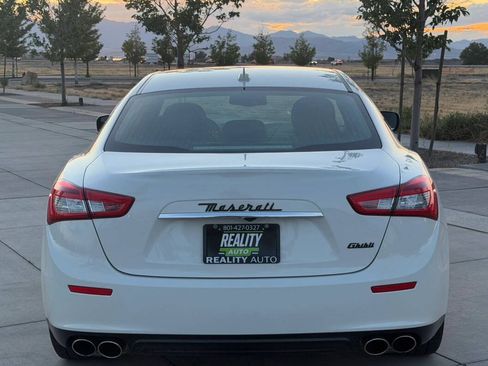 Used 2015 Maserati Ghibli RWD image 7