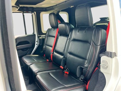 Used 2020 Jeep Wrangler Unlimited Rubicon w/ Quick Order Package 28Y Recon AWD/4WD image 24