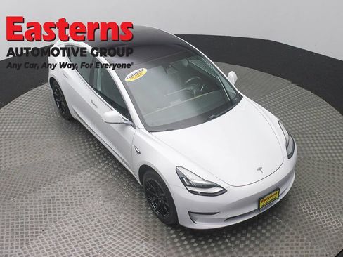 Used 2018 Tesla Model 3 Performance AWD/4WD image 3