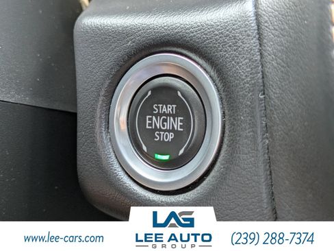Used 2023 GMC Yukon AT4 w/ AT4 Premium Package AWD/4WD image 28