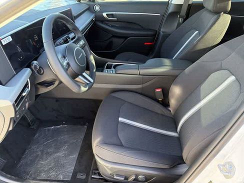New 2026 Hyundai Sonata SEL FWD image 13