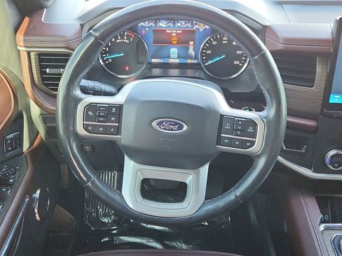 Used 2022 Ford Expedition Max Limited image 12