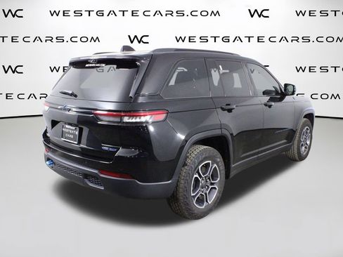 Used 2022 Jeep Grand Cherokee Trailhawk w/ Advanced Protech Group II image 56