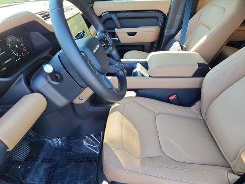 Used 2026 Land Rover Defender 110 S AWD/4WD image 21