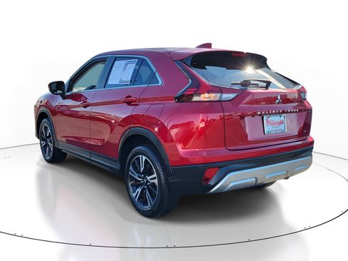 Used 2024 Mitsubishi Eclipse Cross SE image 3