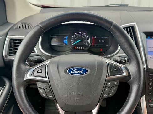 Used 2019 Ford Edge Titanium w/ Cold Weather Package FWD image 21